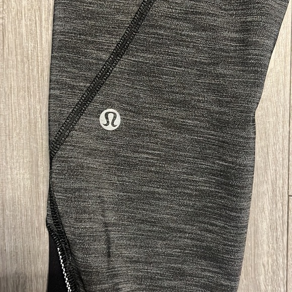 Lululemon Inspire II leggings - Picture 7 of 7